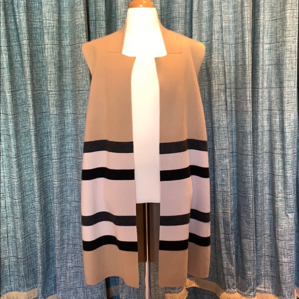 *NWOT* 2018 NEIMAN MARCUS 100% CASHMERE VEST